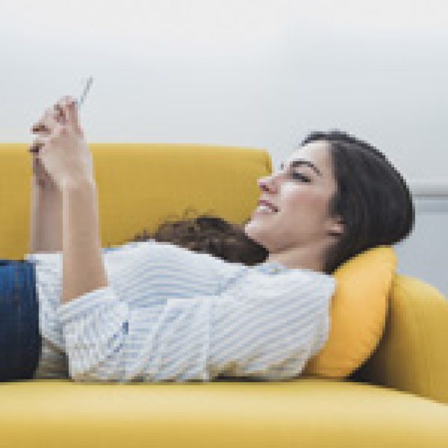 YellowSofa_150_150